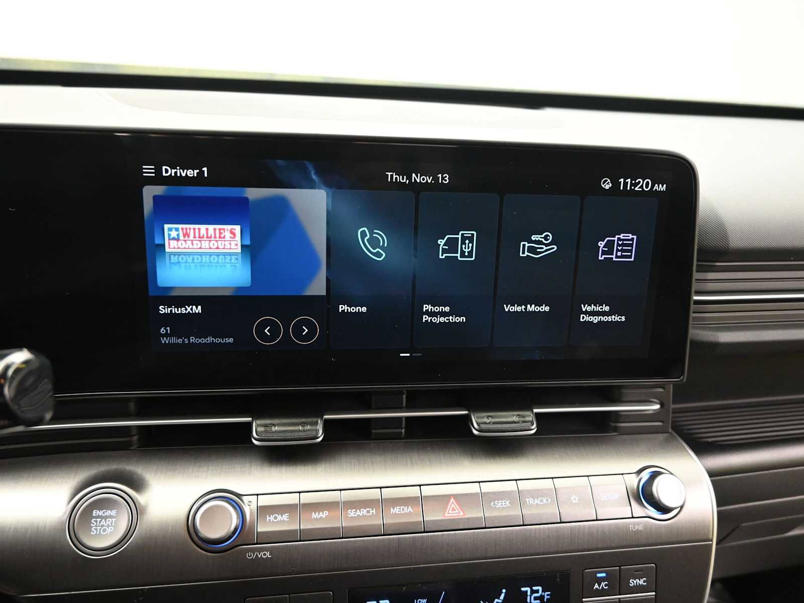 Certified 2025 Hyundai Kona SEL image 18