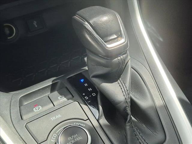 Used 2022 Toyota RAV4 SE AWD/4WD image 12