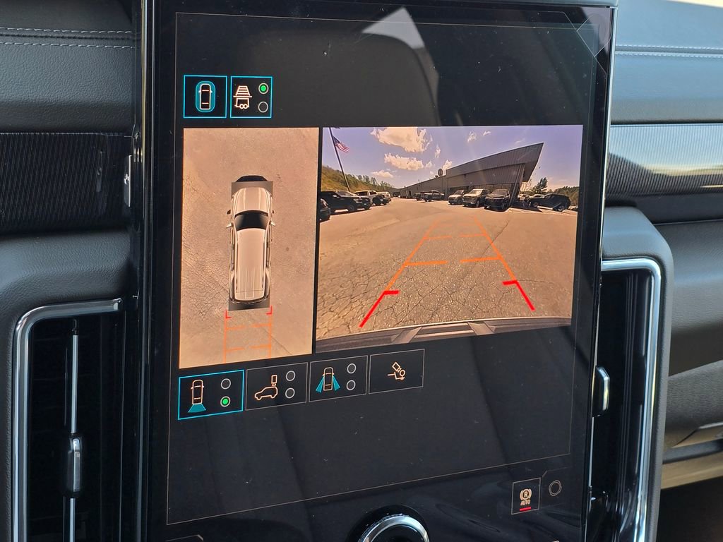 New 2026 GMC Yukon Elevation w/ Elevation Premium Package AWD/4WD image 9