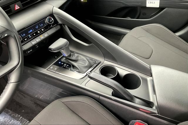 New 2025 Hyundai Elantra Sport image 8