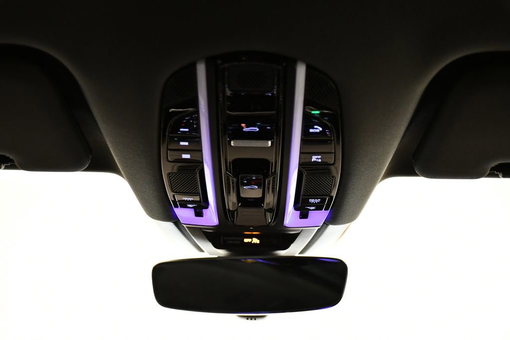 Used 2023 Porsche Cayenne image 21