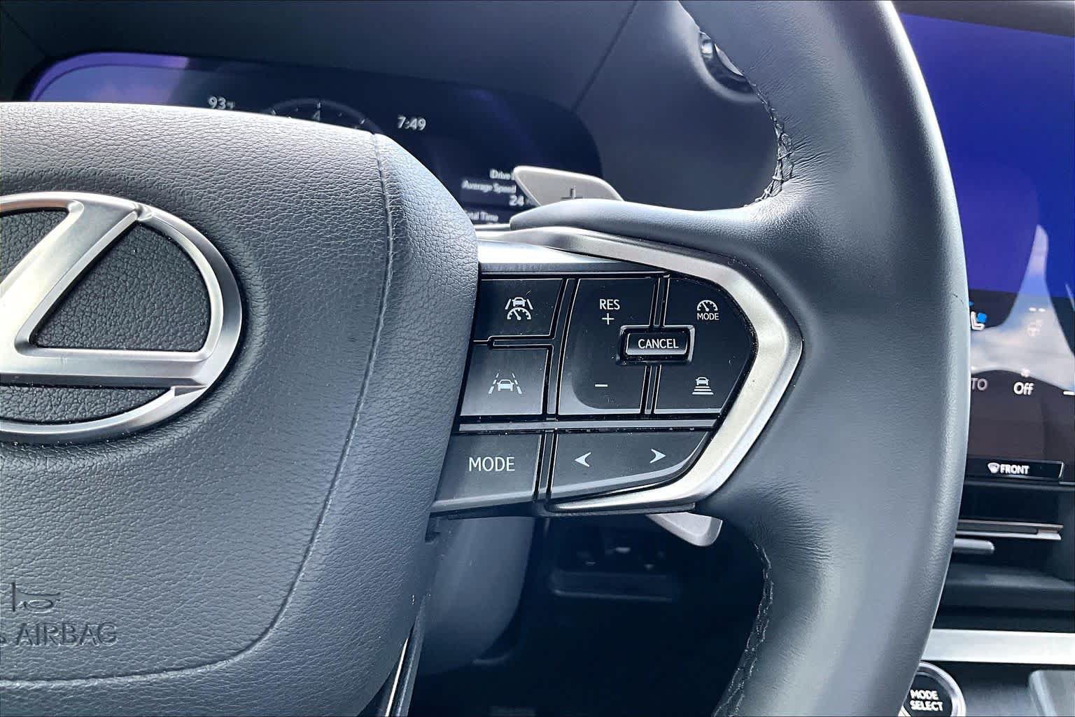 Used 2024 Lexus GX 550 w/ Accessory Package (Z1) AWD/4WD image 23
