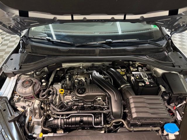Certified 2023 Volkswagen Jetta SE w/ Panoramic Sunroof Package image 38