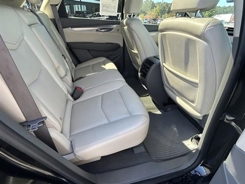 Used 2017 Cadillac XT5 Luxury w/ Driver Awareness Package image 24