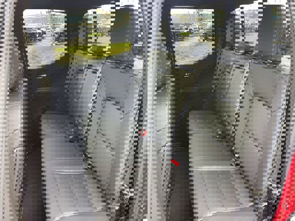 New 2026 GMC Canyon Elevation w/ Convenience Package image 25