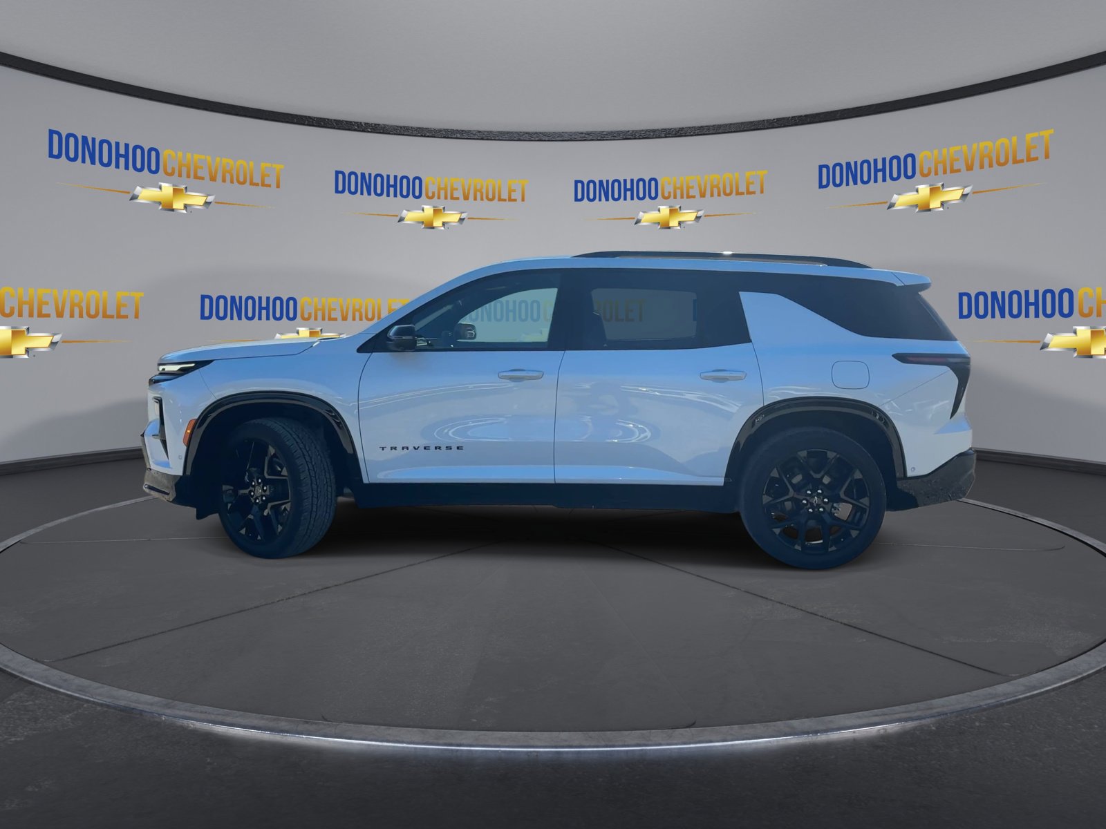 New 2026 Chevrolet Traverse RS image 8