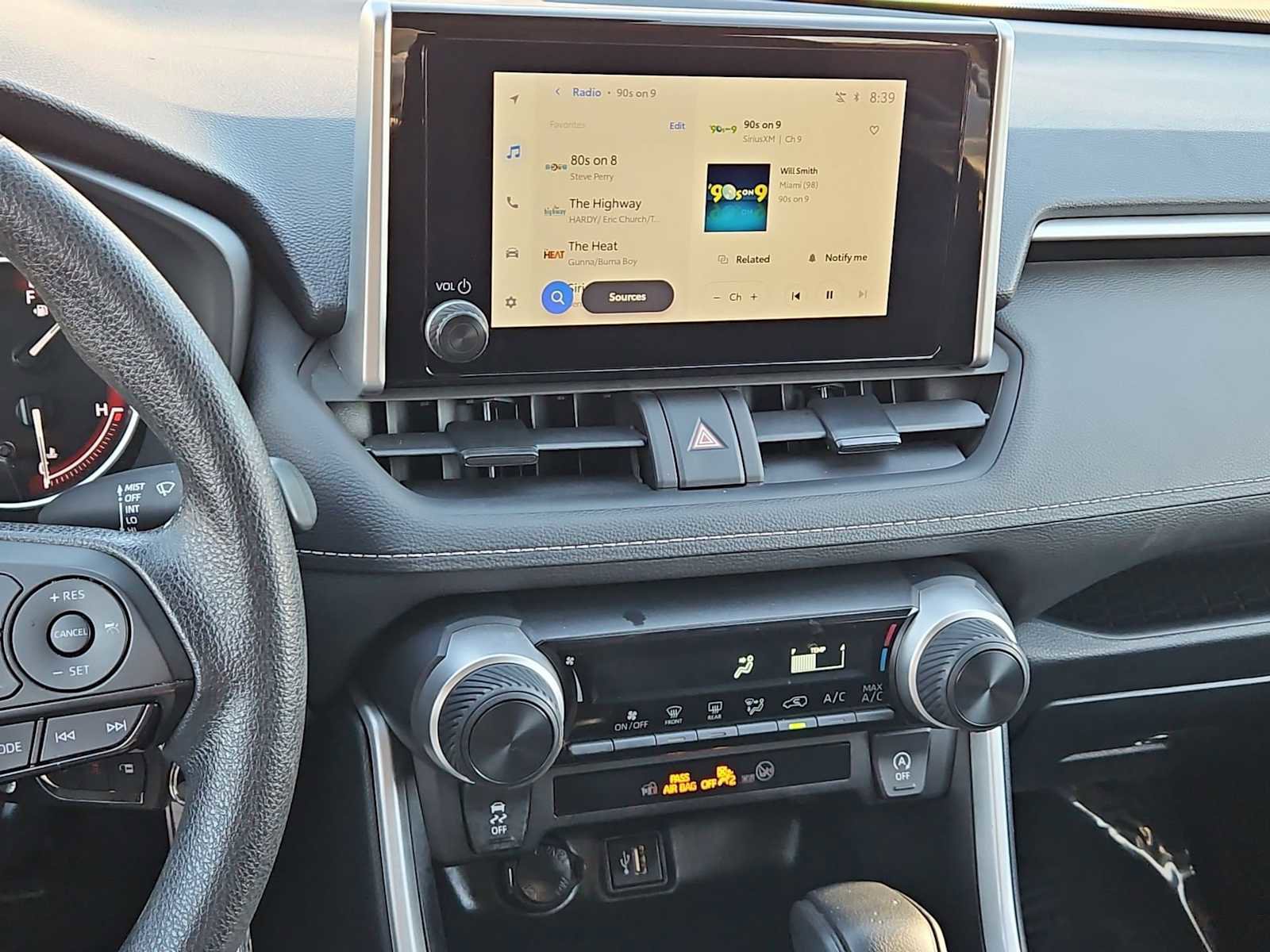 Used 2024 Toyota RAV4 LE image 42