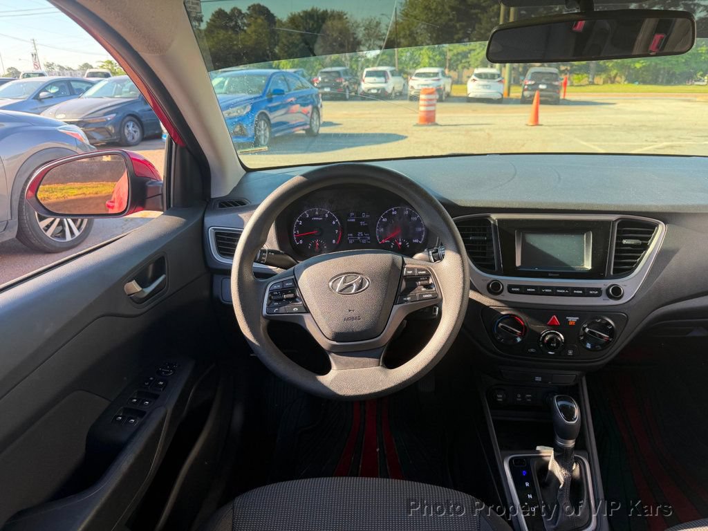 Used 2021 Hyundai Accent SE FWD image 18