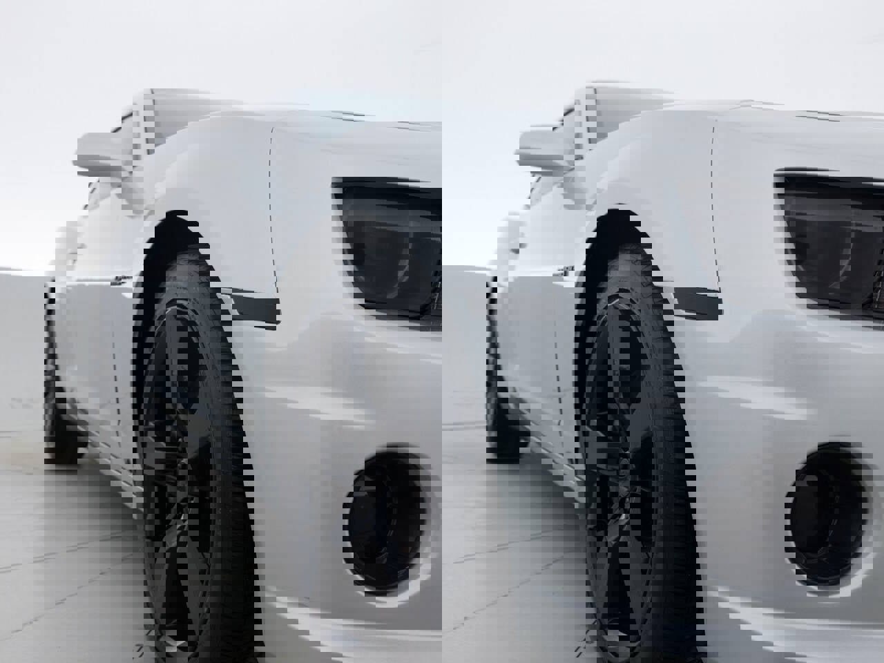 Used 2010 Chevrolet Camaro SS w/ RS Package image 11