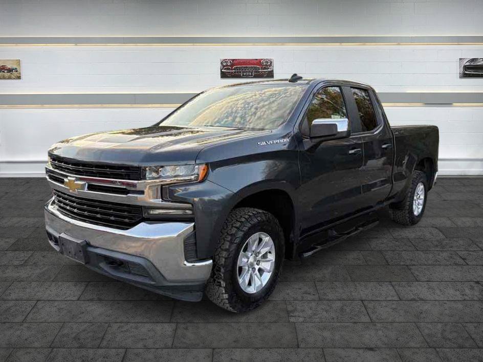 Used 2020 Chevrolet Silverado 1500 LT w/ Trailering Package AWD/4WD image 3