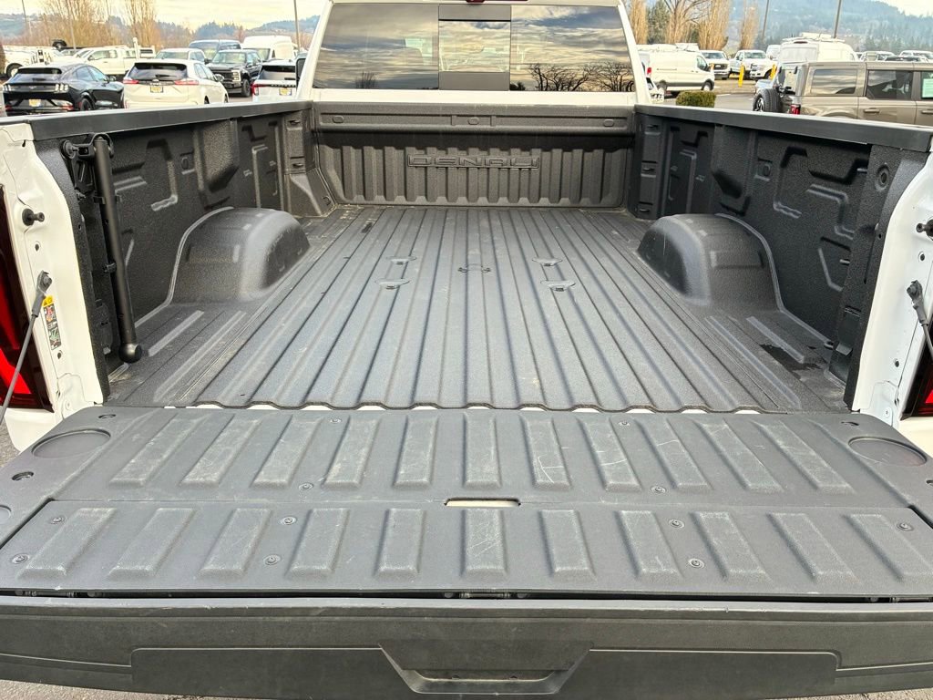 Used 2024 GMC Sierra 3500 Denali Ultimate image 7