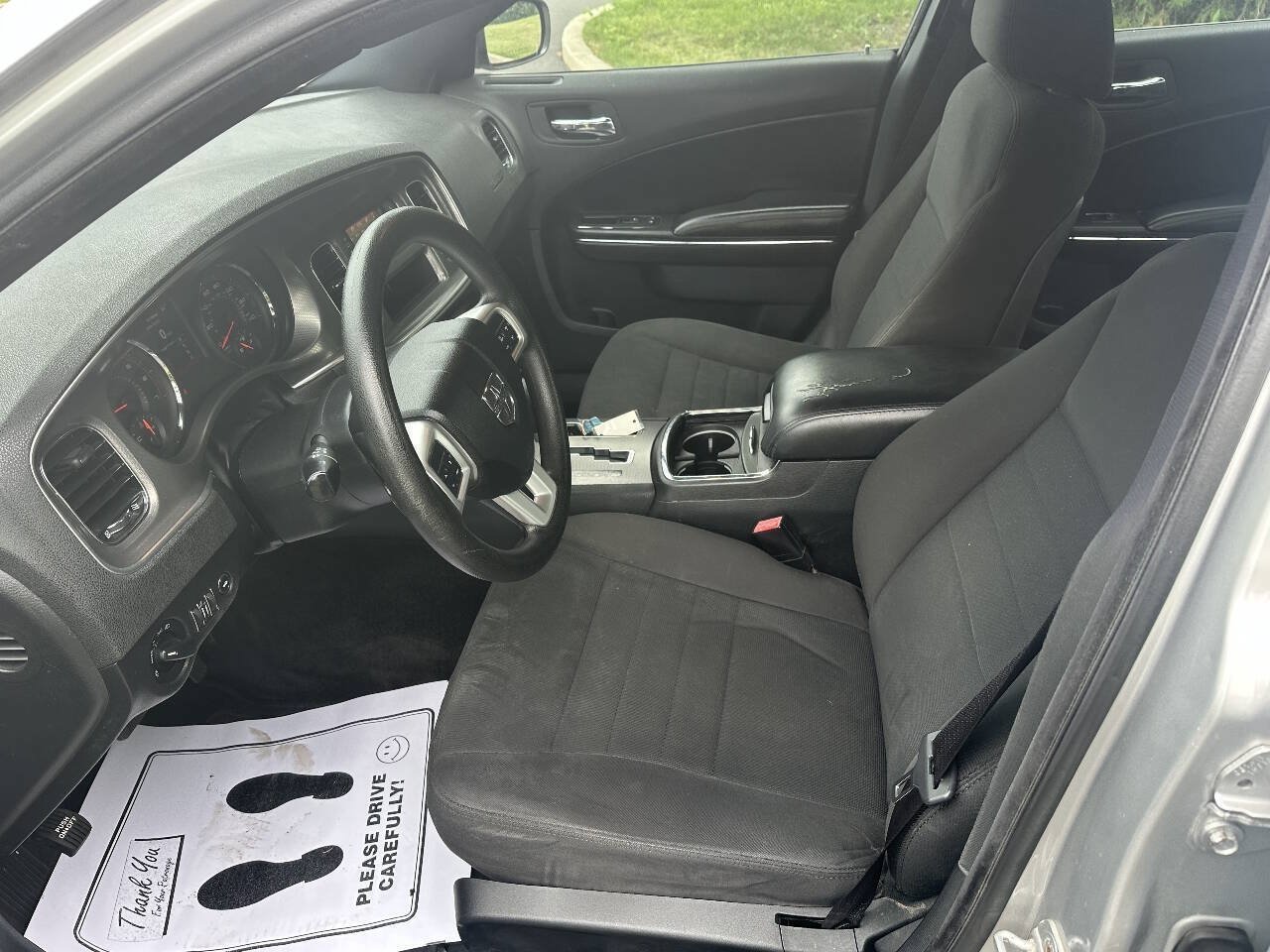 Used 2012 Dodge Charger SE RWD image 8