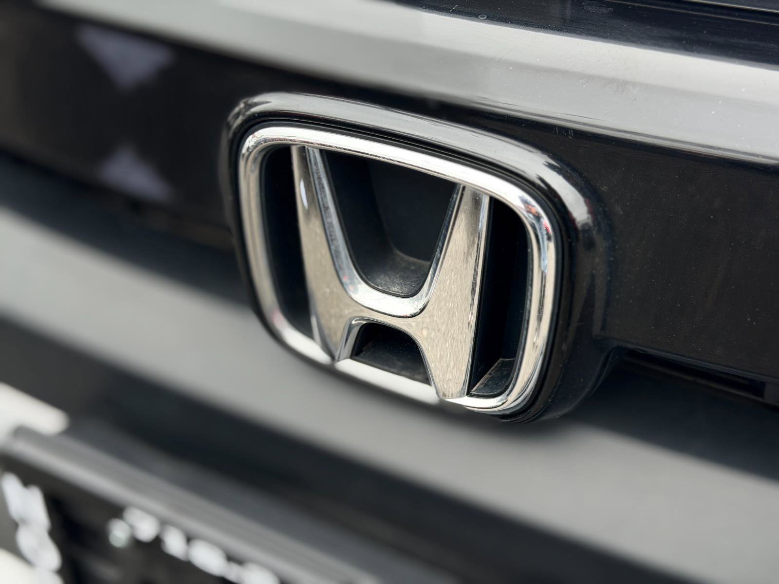 Used 2019 Honda Civic EX-L image 9