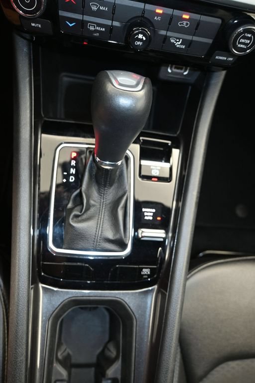 Used 2024 Jeep Compass Latitude AWD/4WD image 17