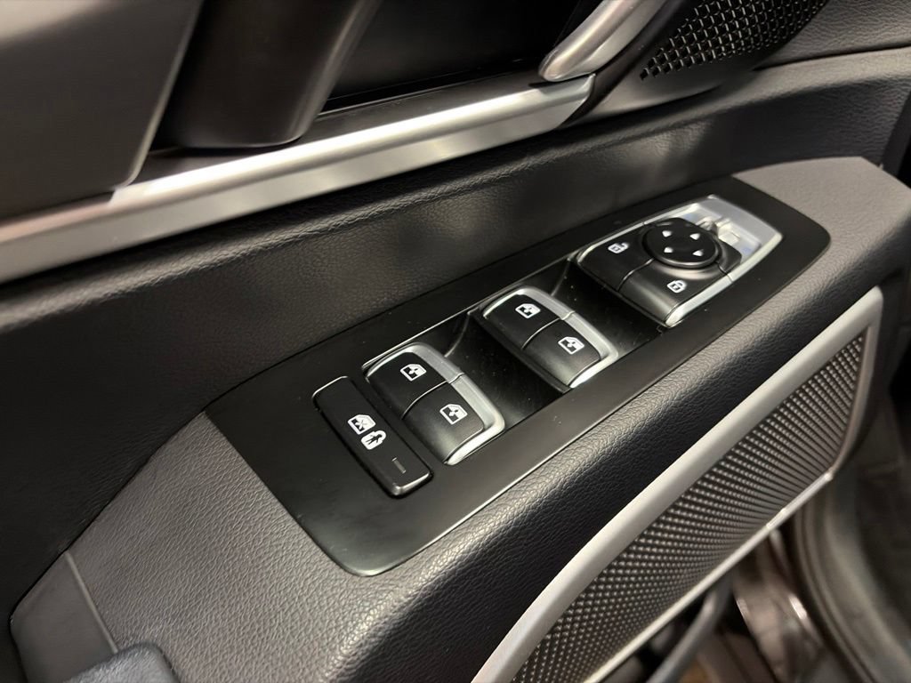 Used 2021 Kia Telluride S AWD/4WD image 24