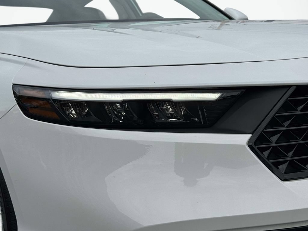 Used 2024 Honda Accord LX image 9
