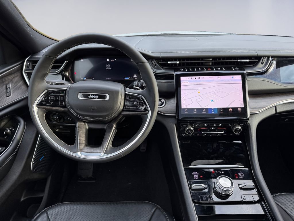 Certified 2024 Jeep Grand Cherokee L Overland w/ Rear Seat Video Group I image 15