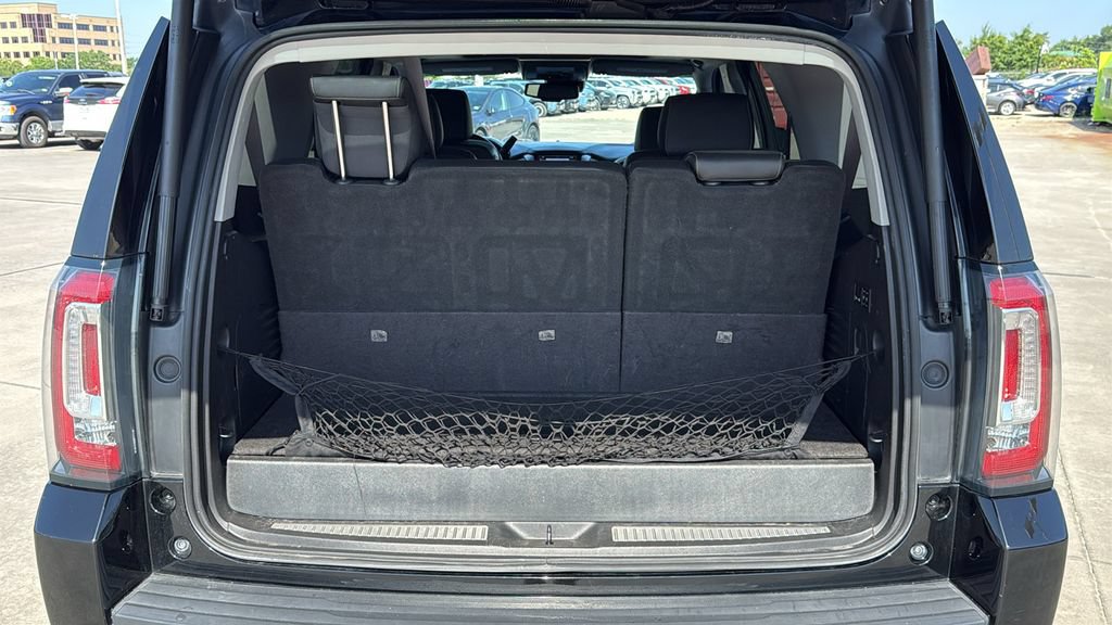 Used 2017 GMC Yukon SLT w/ Open Road Package AWD/4WD image 30