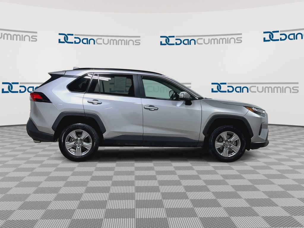 Used 2024 Toyota RAV4 XLE FWD image 2