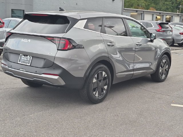Used 2026 Kia Sportage LX FWD image 3