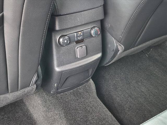 Certified 2018 Ford Explorer XLT w/ Equipment Group 202A AWD/4WD image 16
