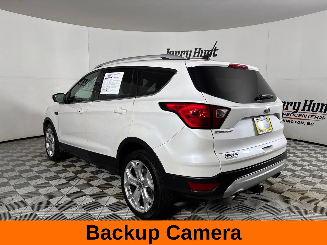 Used 2019 Ford Escape Titanium FWD image 8