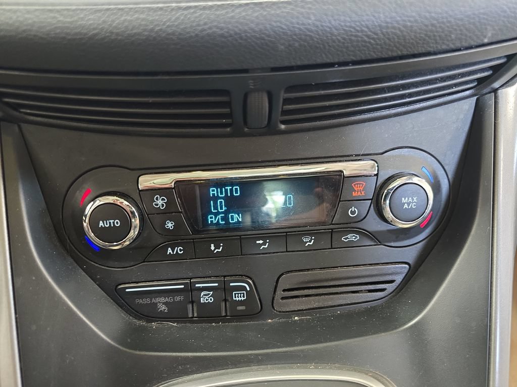 Used 2016 Ford C-MAX SE w/ Equipment Group 202A FWD image 50