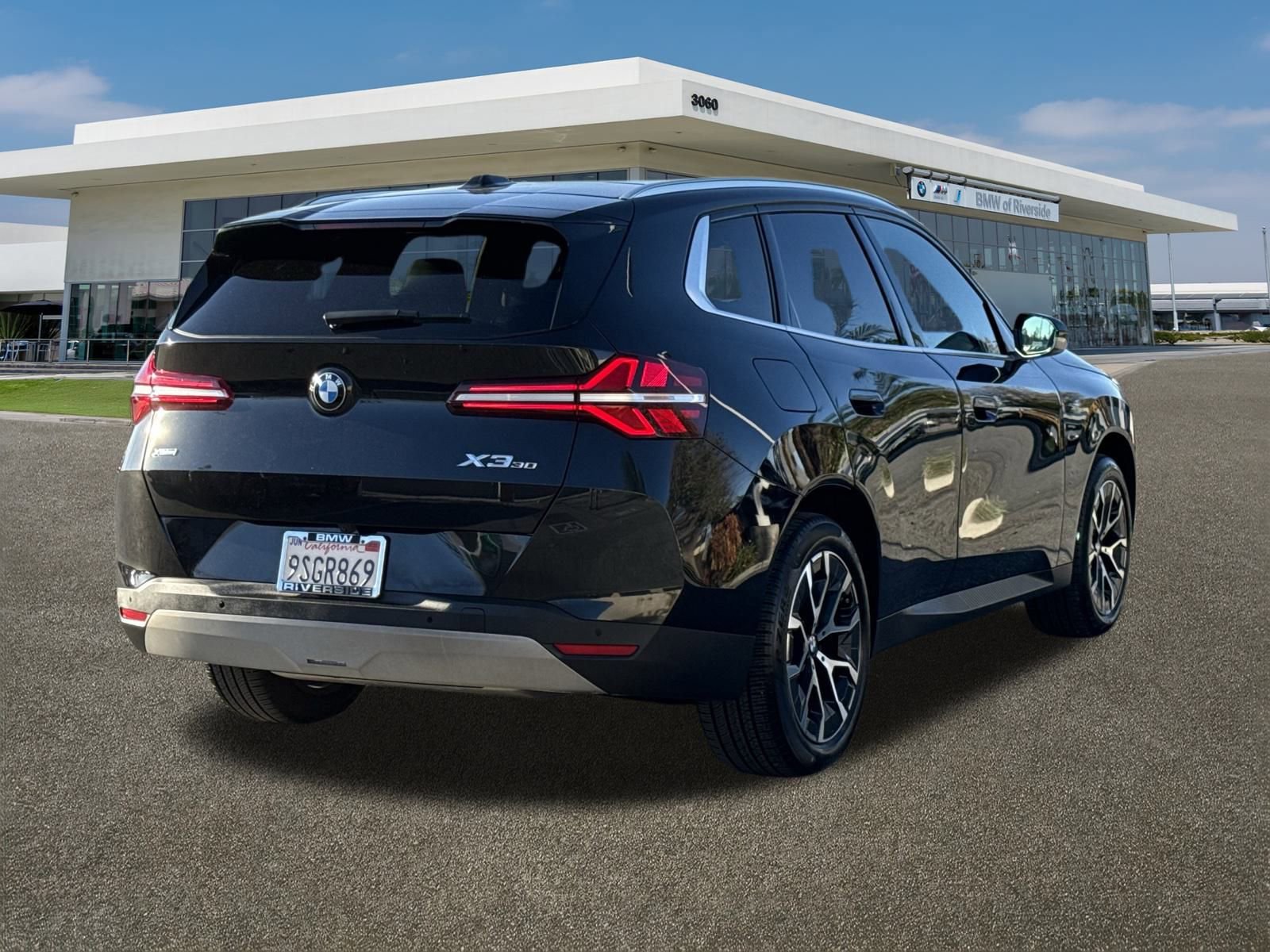 Used 2025 BMW X3 xDrive30i w/ Convenience Package image 10