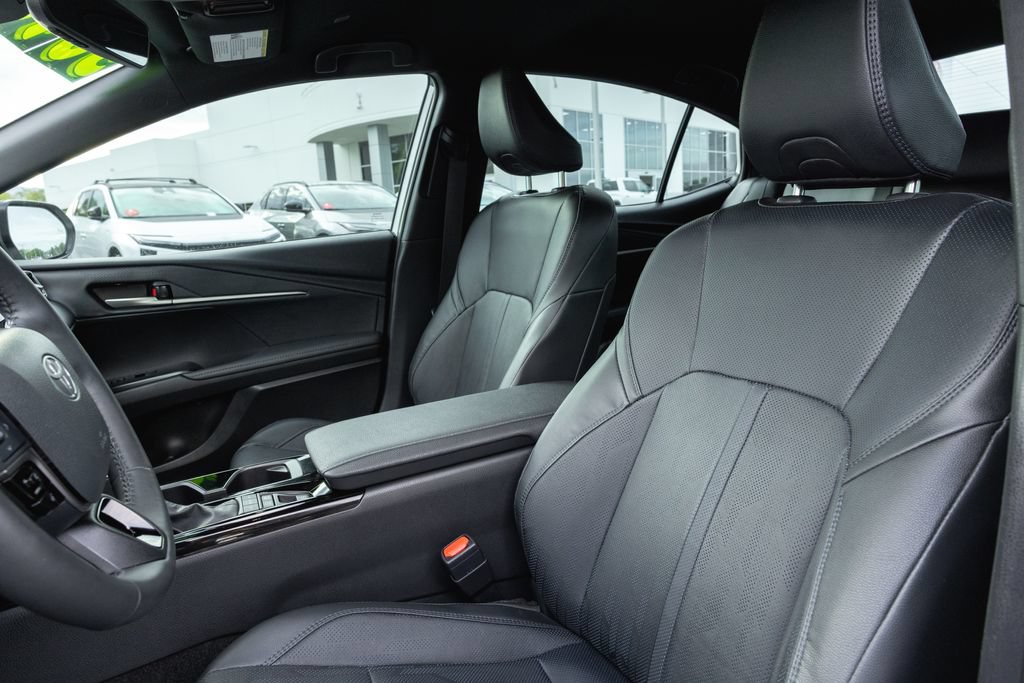 Certified 2025 Toyota Camry XSE AWD/4WD image 11
