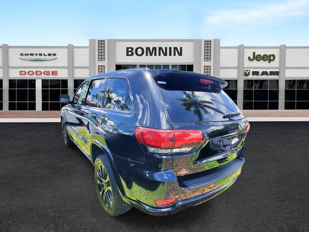 Used 2020 Jeep Grand Cherokee Altitude image 4