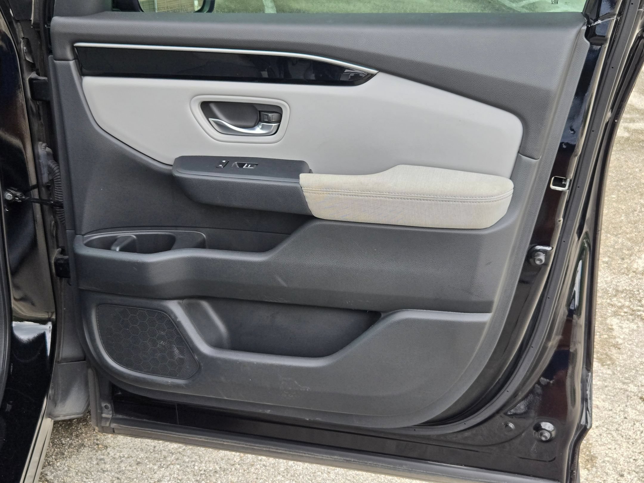 Used 2023 Honda Pilot LX image 29