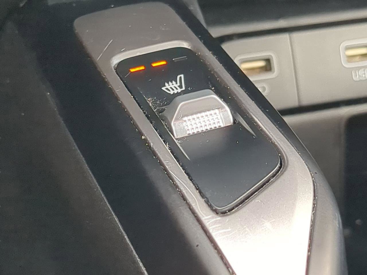 Used 2021 Kia Sorento S image 21