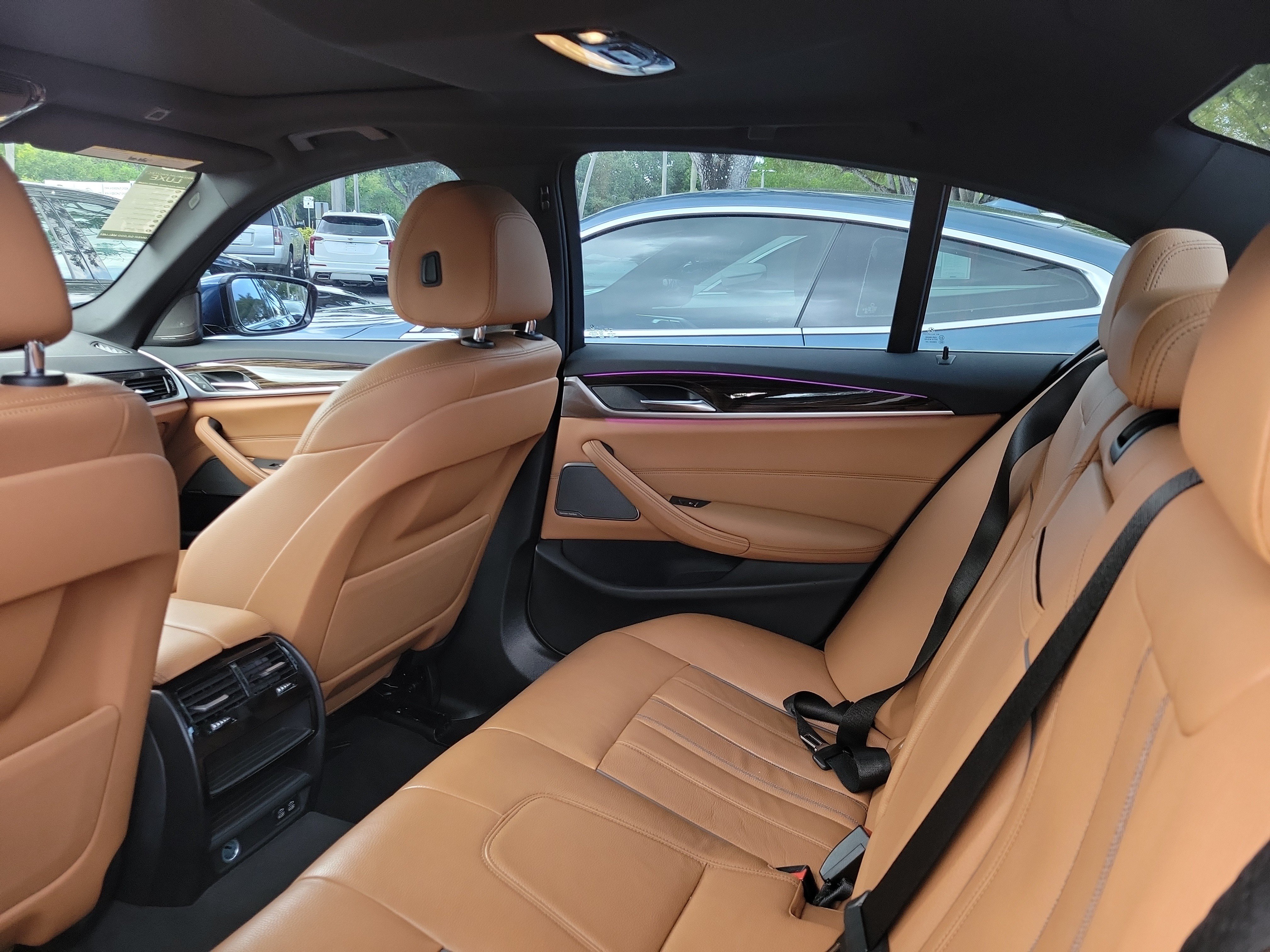 Used 2023 BMW 540i w/ Premium Package RWD image 7
