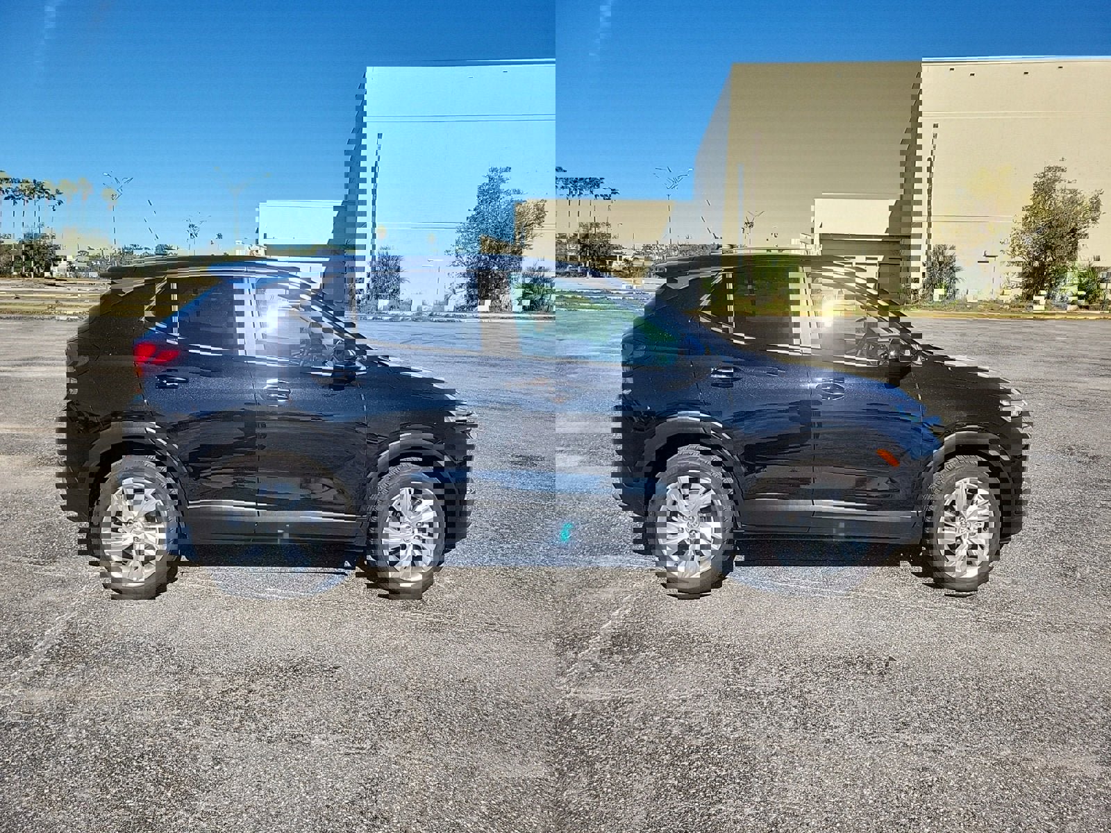 New 2026 Buick Encore GX Preferred w/ Comfort Package image 4