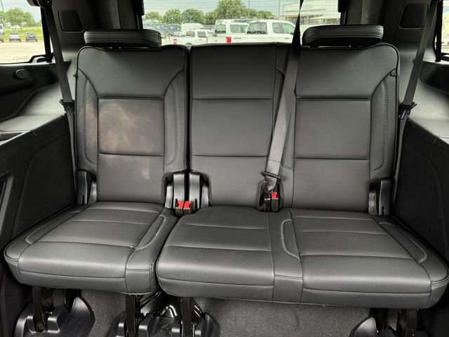 Used 2025 GMC Yukon Denali AWD/4WD image 29