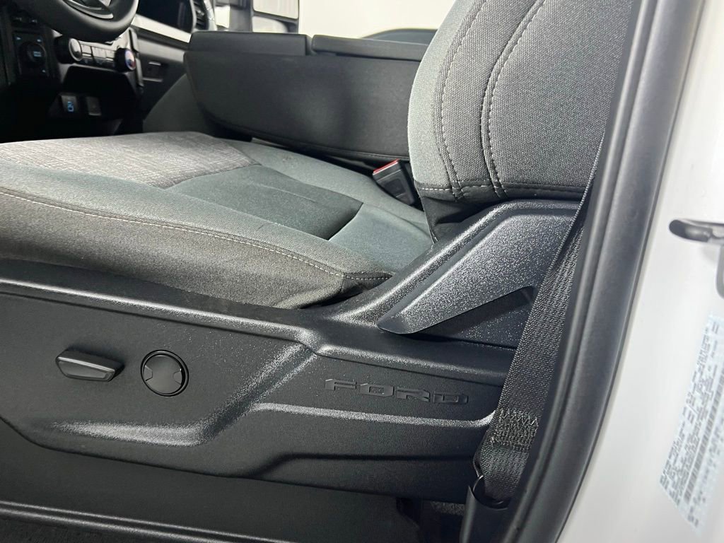 Used 2025 Ford F250 XLT image 24