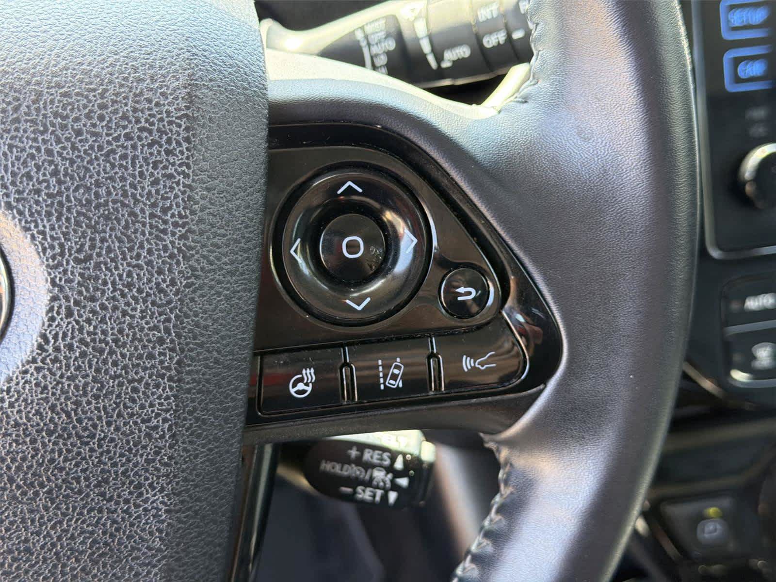 Used 2019 Toyota Prius XLE w/ Advanced Technology Package FWD image 34