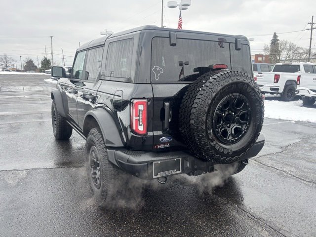 Used 2025 Ford Bronco Badlands image 7