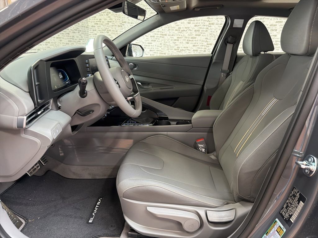 New 2026 Hyundai Elantra SEL Sport image 23