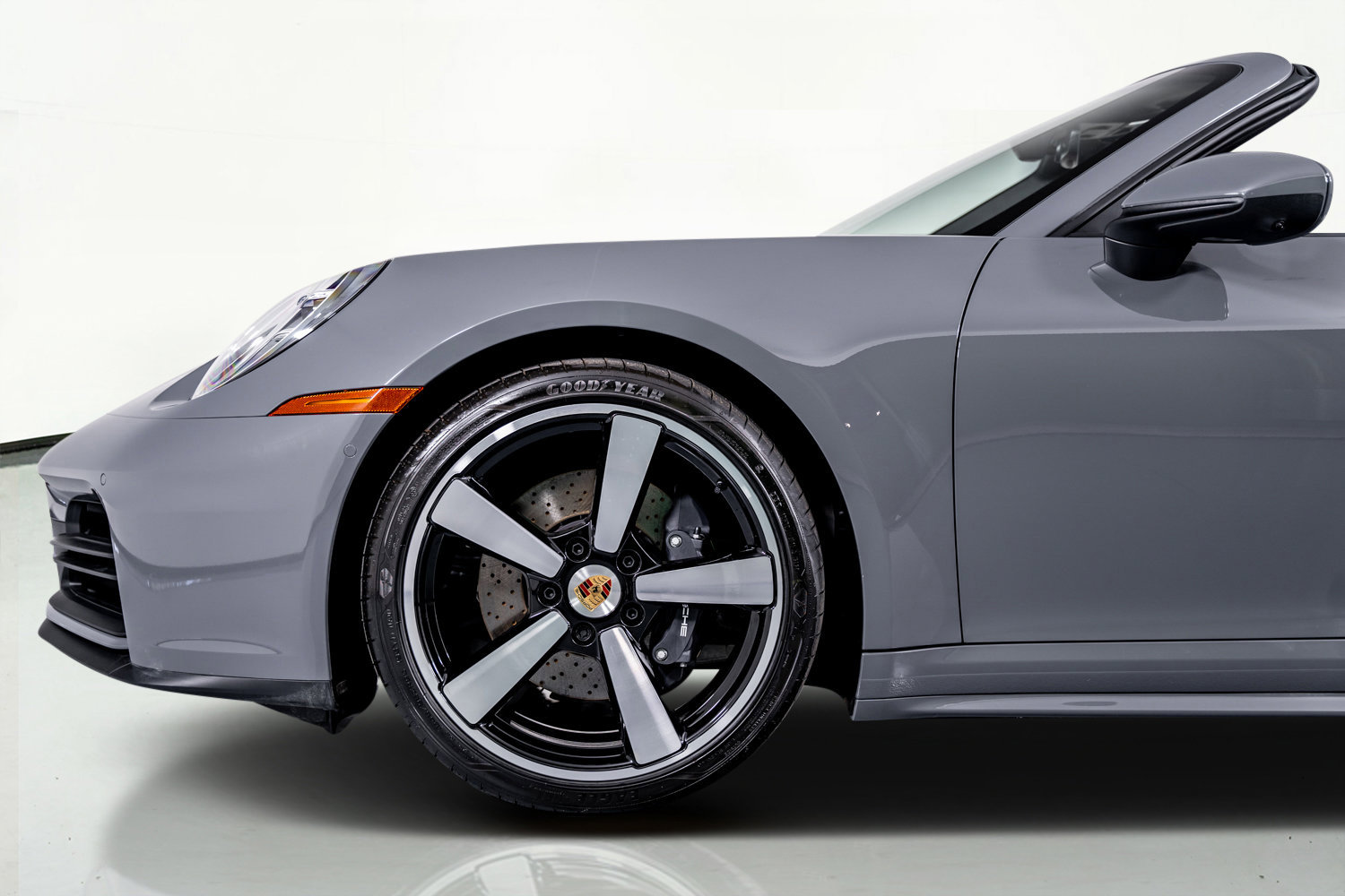 Used 2025 Porsche 911 Carrera image 22