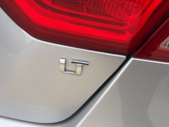 Used 2015 Chevrolet Impala LT w/ Convenience Package image 7
