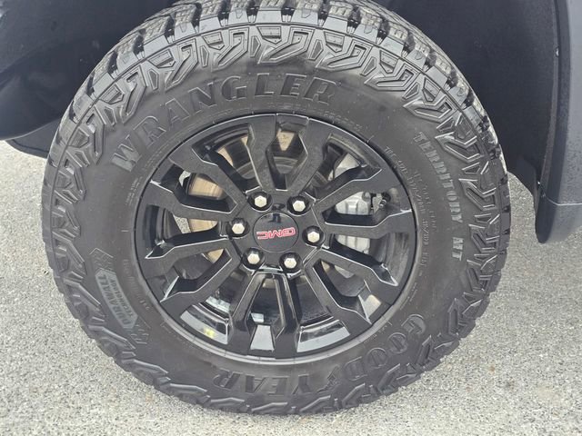 Used 2023 GMC Sierra 1500 AT4X AWD/4WD image 9