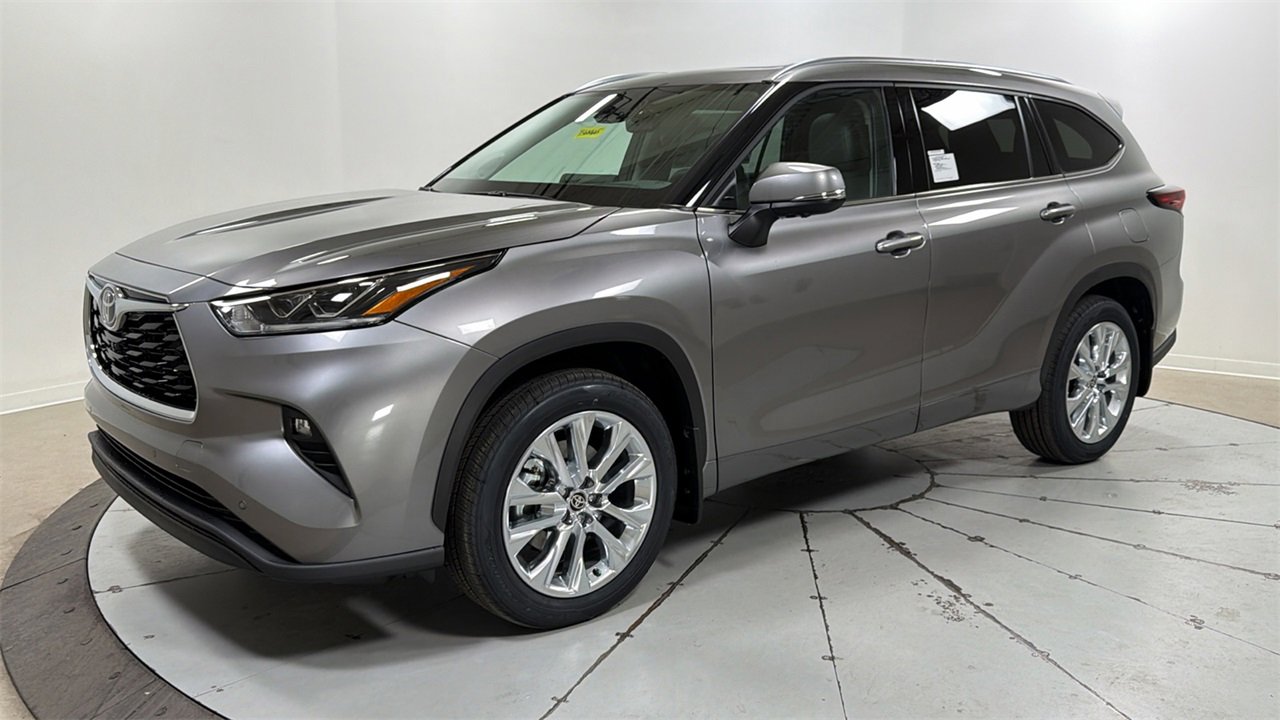 New 2026 Toyota Highlander Limited video 1