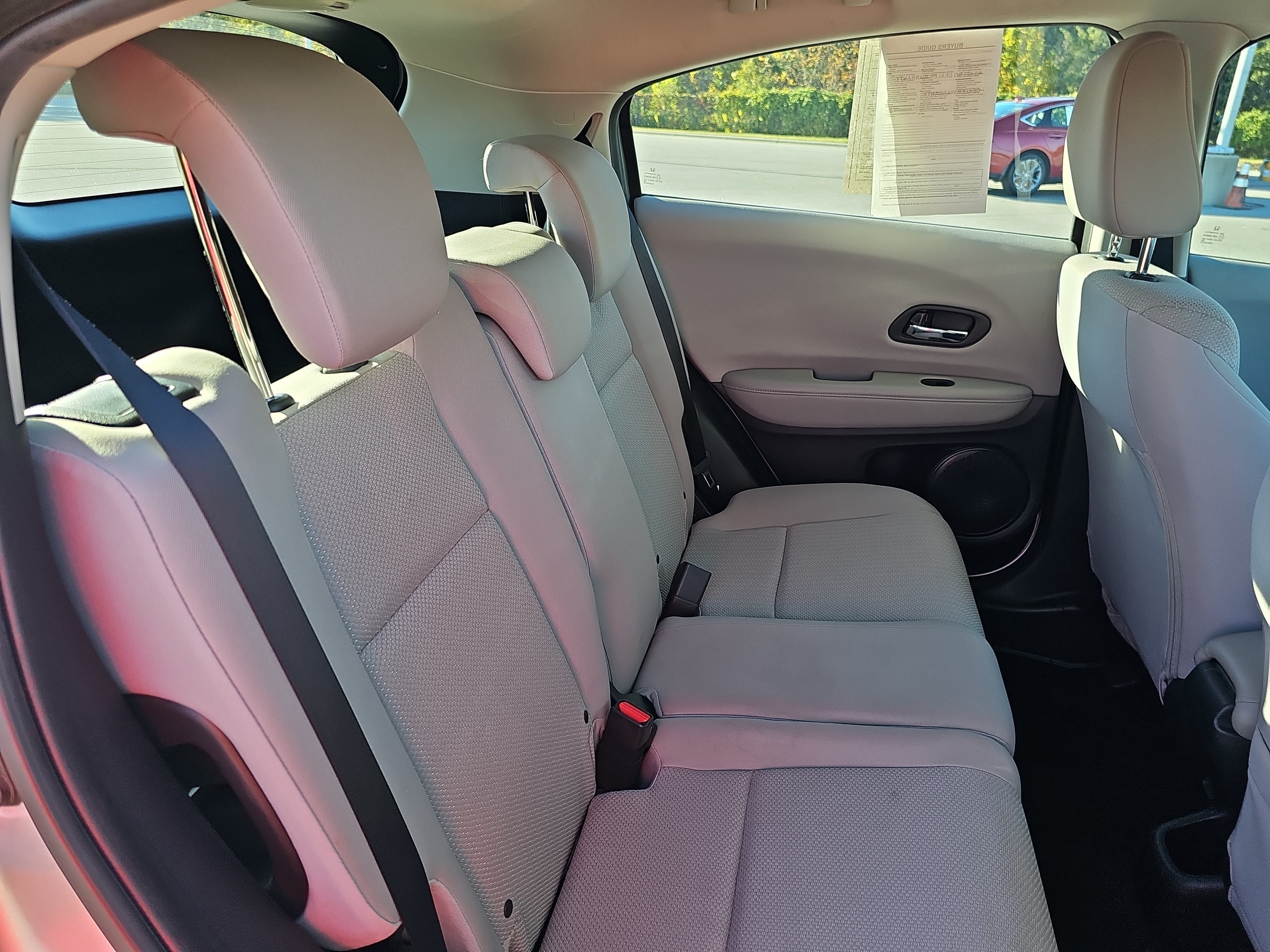 Used 2016 Honda HR-V LX image 12