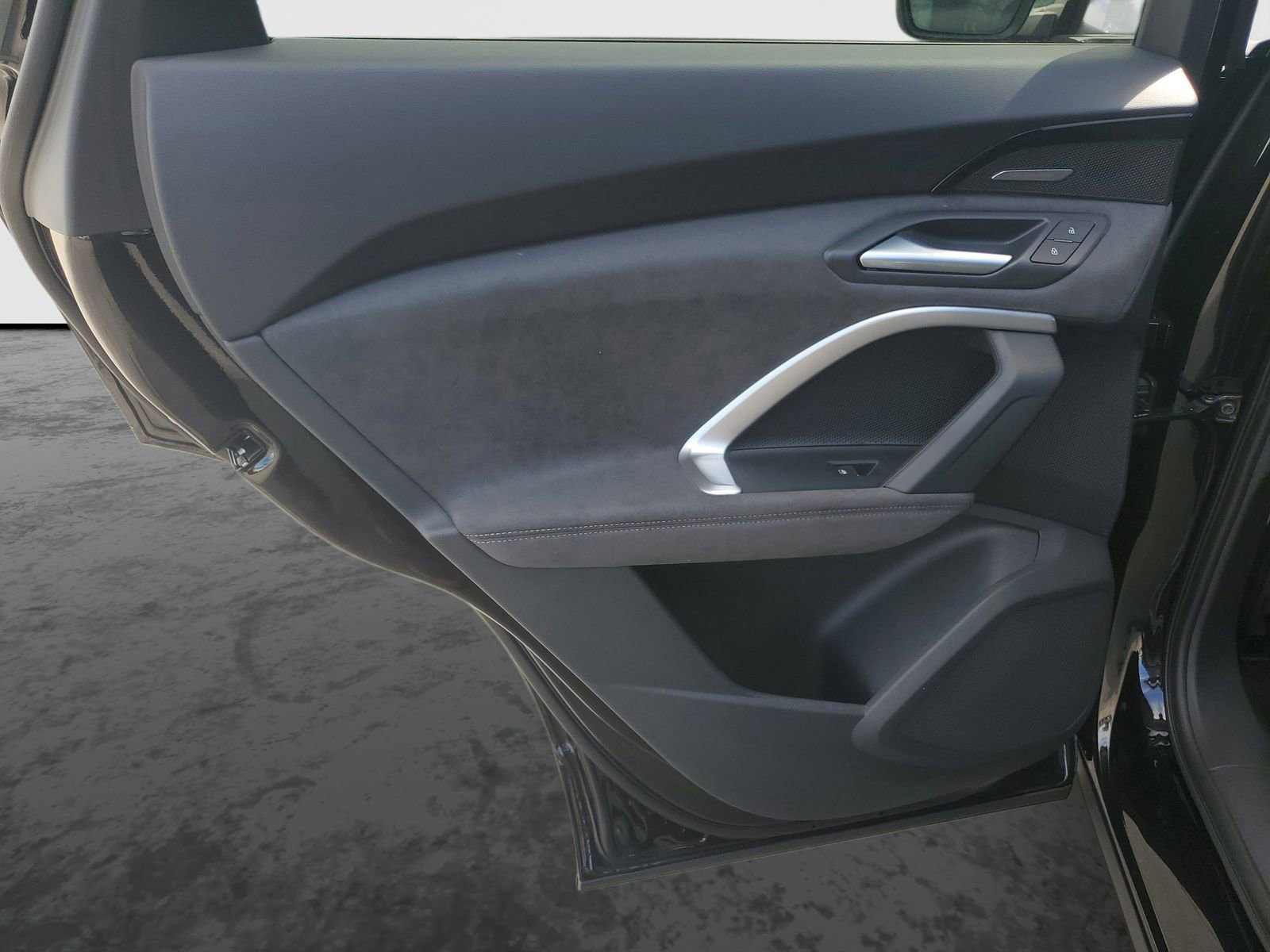 New 2025 Audi SQ5 Premium Plus image 16