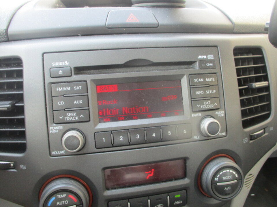 Used 2009 Kia Optima EX image 30