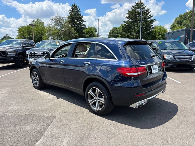 Used 2019 Mercedes-Benz GLC 300 4MATIC image 4