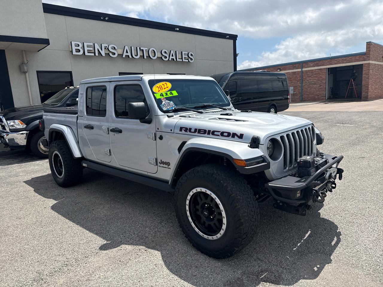 Used 2022 Jeep Gladiator Rubicon w/ Cold Weather Group AWD/4WD image 5