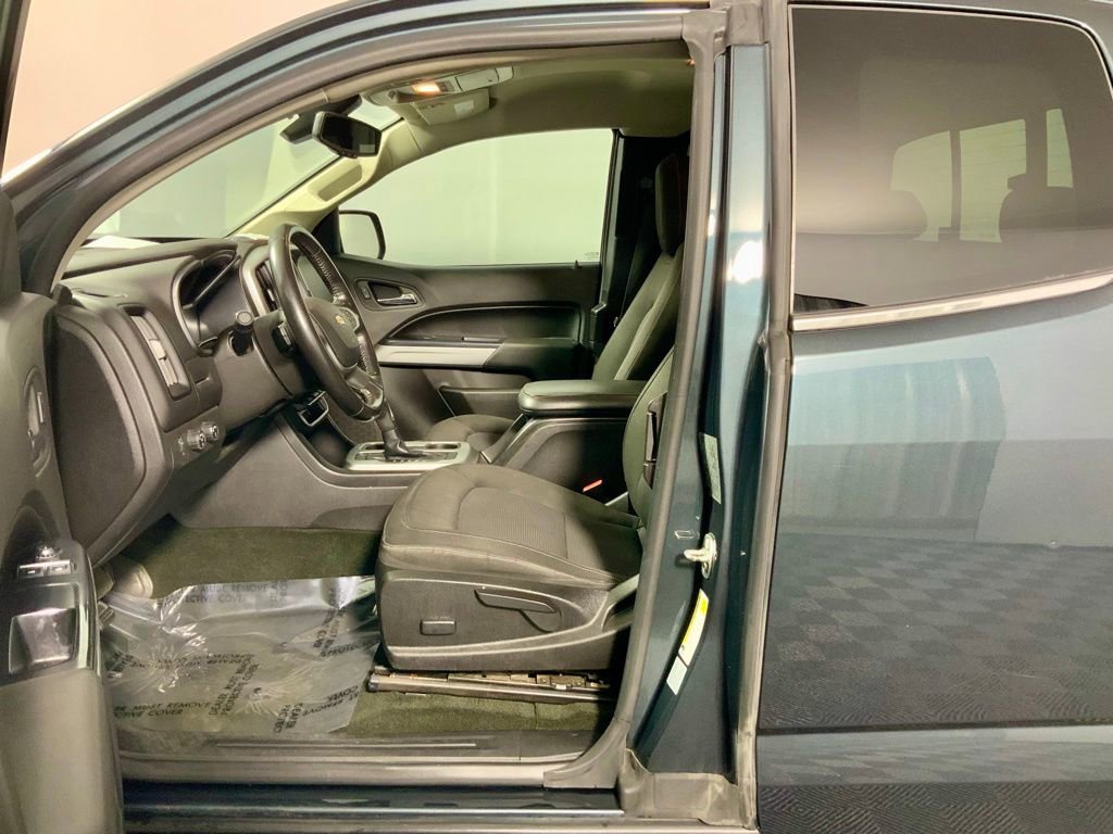 Used 2017 Chevrolet Colorado LT w/ LT Convenience Package AWD/4WD image 19