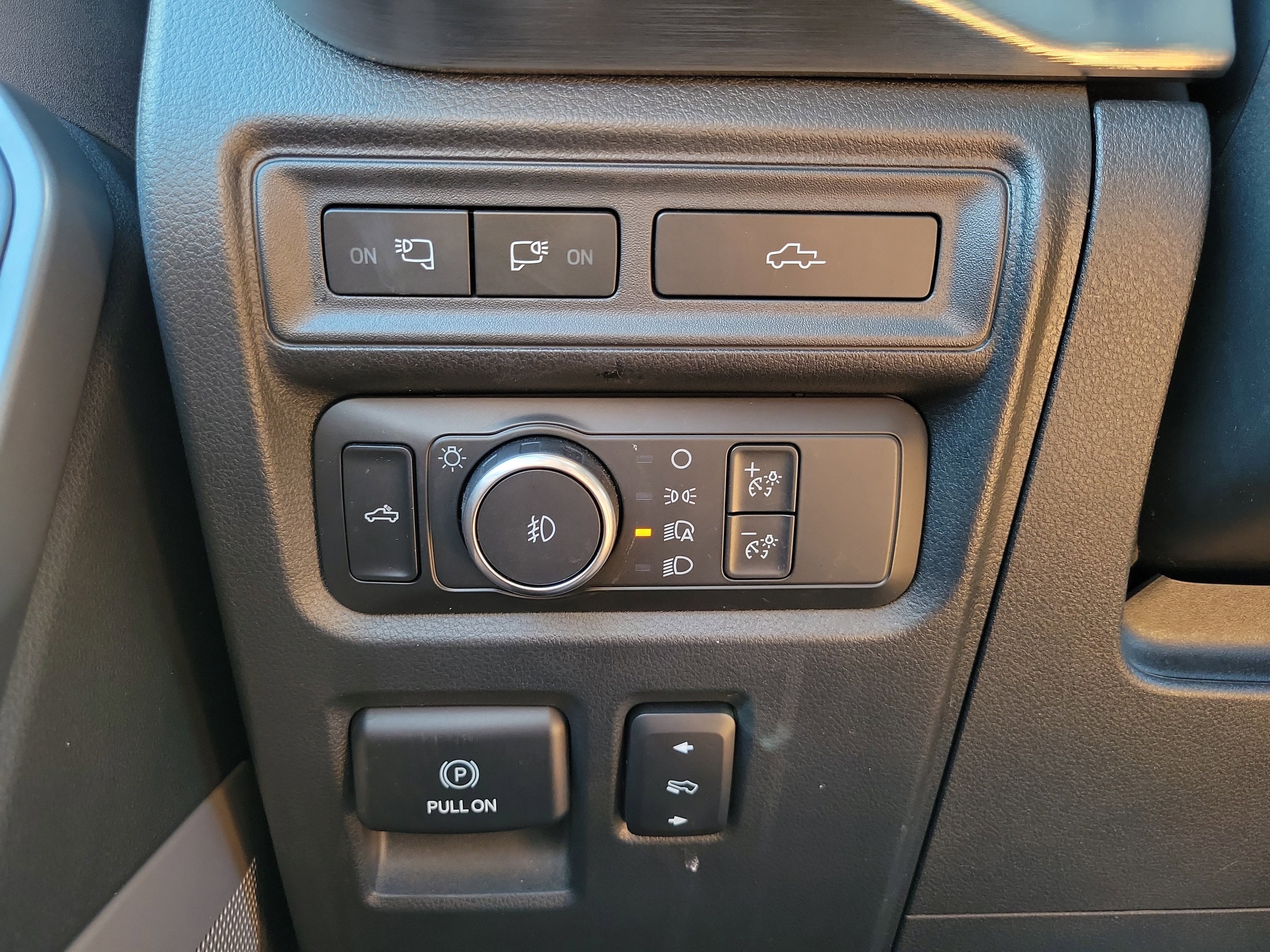 Used 2021 Ford F150 Lariat w/ Equipment Group 502A High image 29